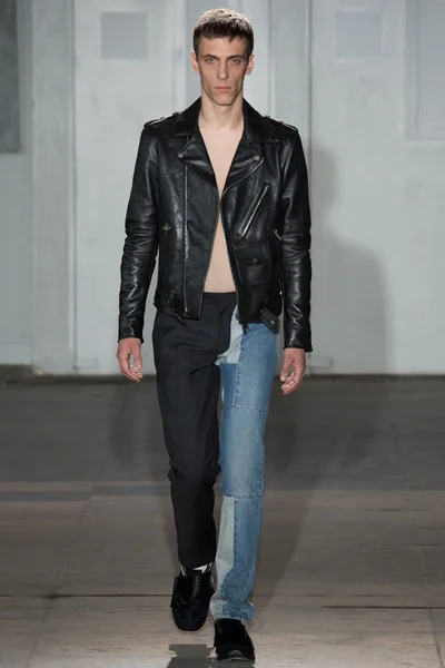 Look 13